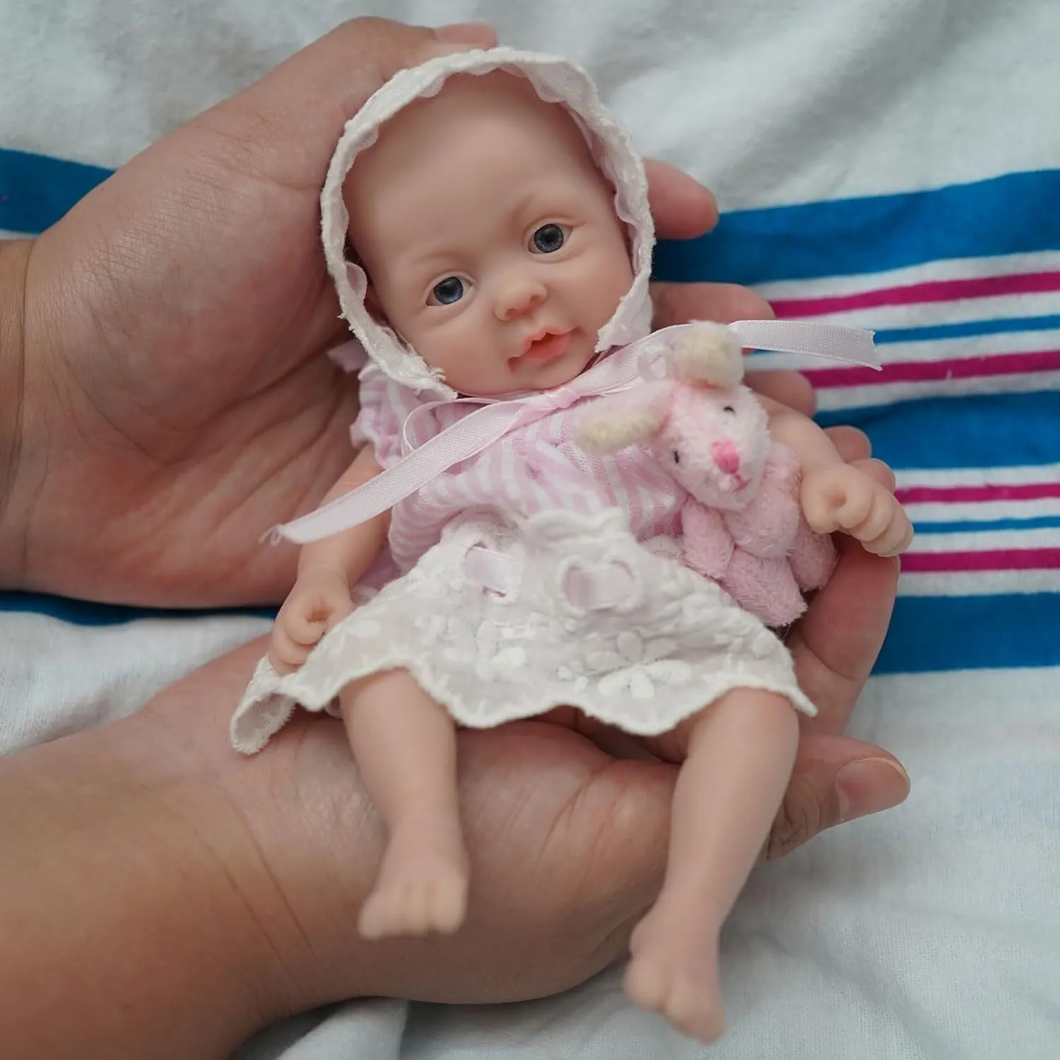 7" Mini Silicone Baby Girl, Silicone Full Body Baby Soft Skin Realistic Newborn Baby Dolls Real Life Tiny Baby Doll with Feeding Accessories