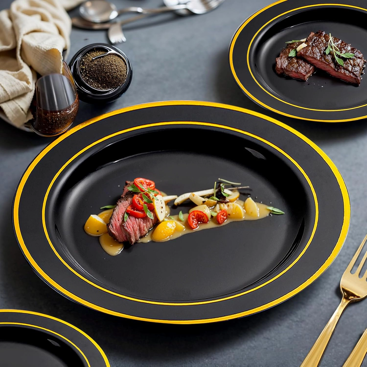 bUCLA 150 Pieces Black and Gold Disposable Dinnerware Set - 25 Guests Black Gold Plastic Plates Include 25 Dinner & 25 Dessert Plates, 25 Spoons, 25 Forks, 25 Knives, 25 Cups for Party