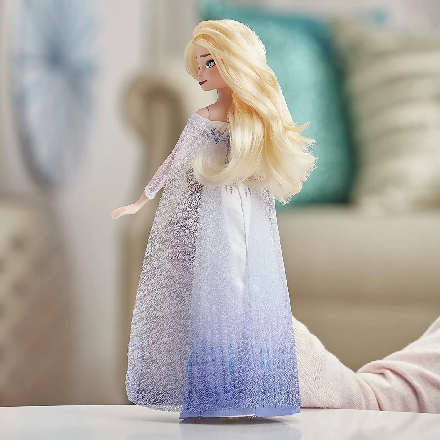 Disney Frozen Musical Adventure Elsa Singing Doll
