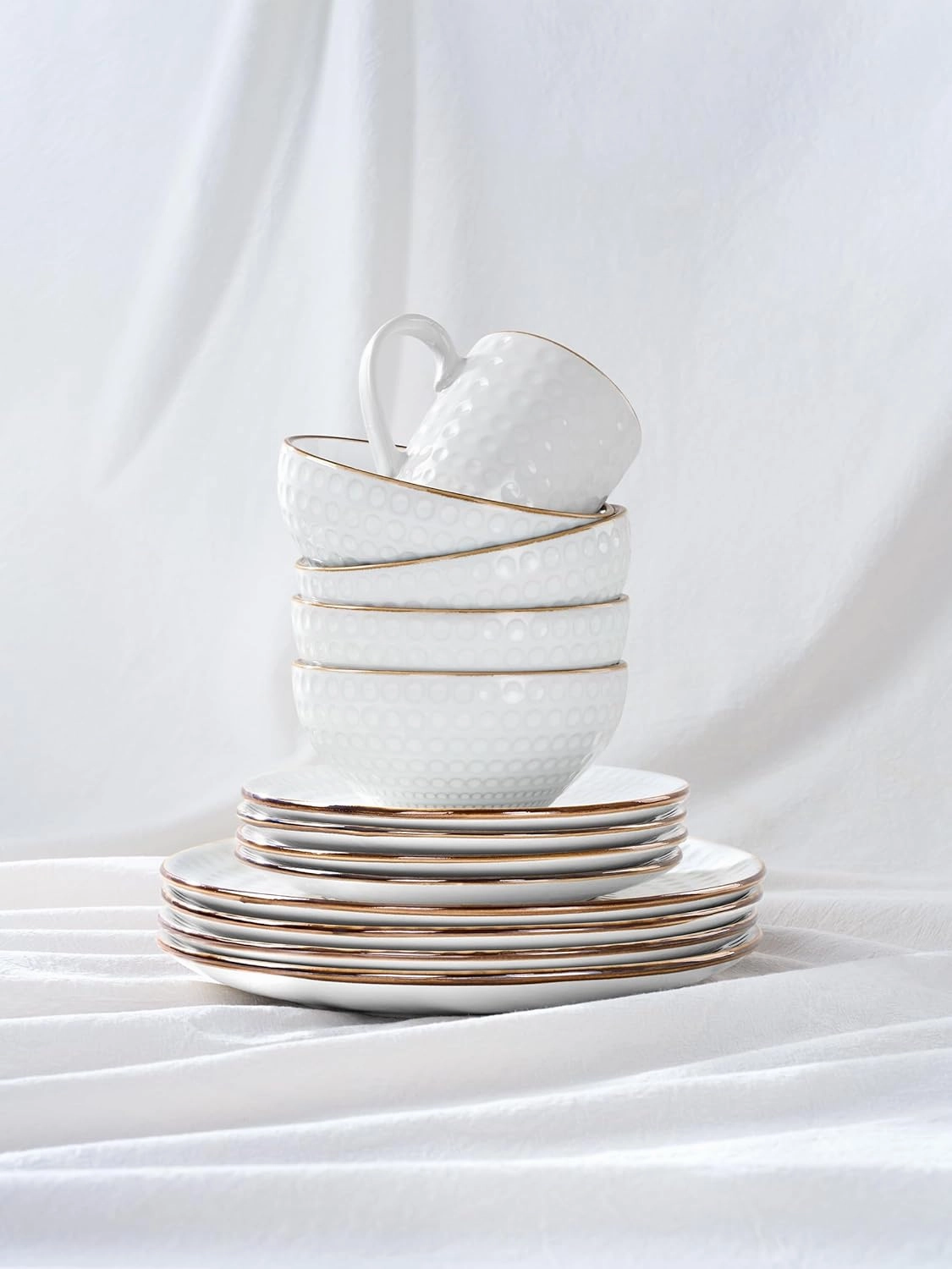 Famiware Eden Plates and Bowls Sets, Stoneware Dinnerware Sets with Gold Trim, 12 Pieces Dishes Set for 4 - Chip and Scratch Resistant, Microwave and Dishwasher Safe, White Circle