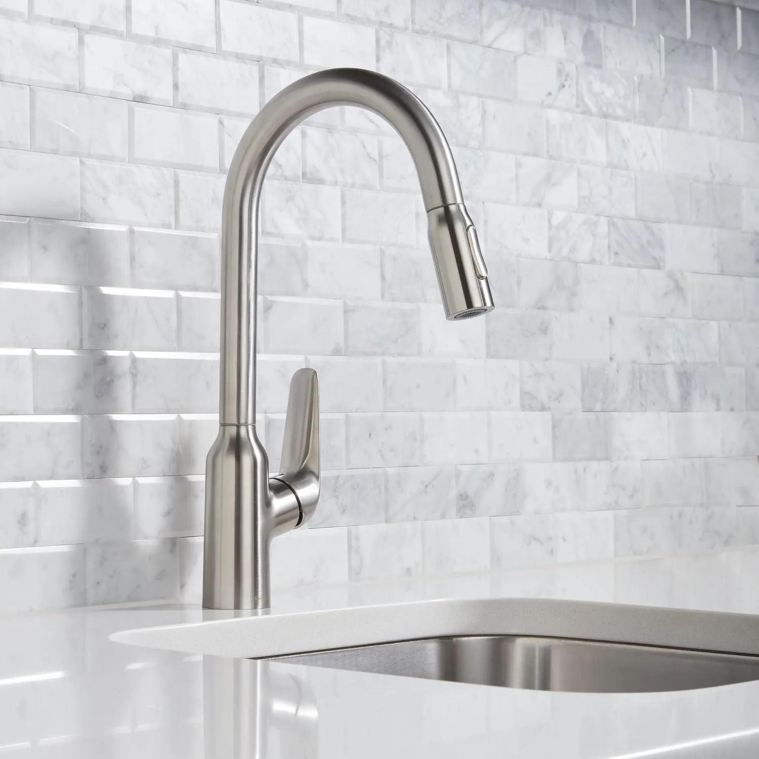 hansgrohe Focus N Stainless Steel High Arc Kitchen Faucet, Kitchen Faucets with Pull Down Sprayer, Faucet for Kitchen Sink, Stainless Steel Optic 71800801