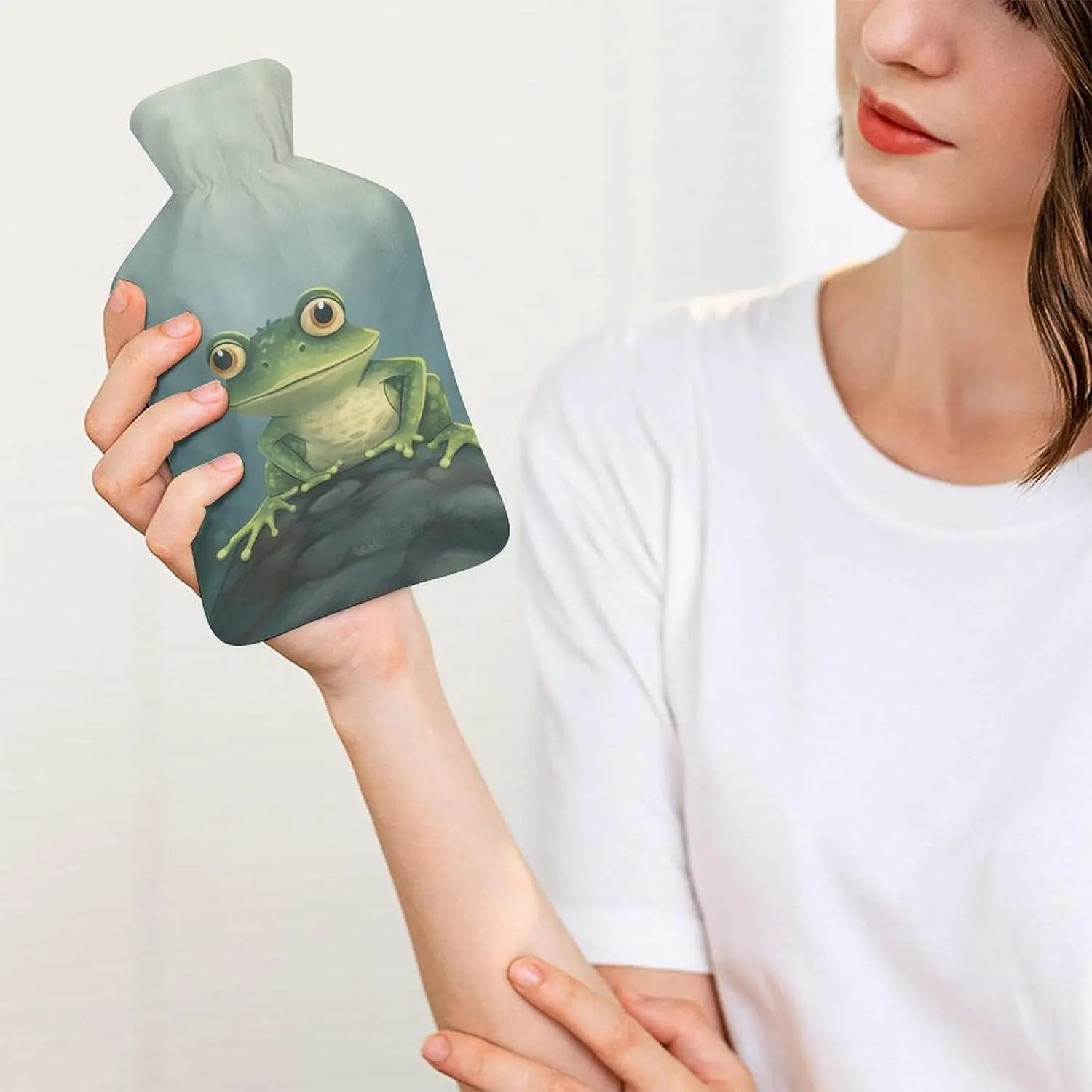 Hot Water Bottle with Soft Cover, Frog 1L Warm Water Bag for Menstrual Cramps, Psychedelic Neck and Shoulder Pain Relief, Ideal for Hand & Feet Warmer for Kids, Men & Women, Hot & Cold Compress