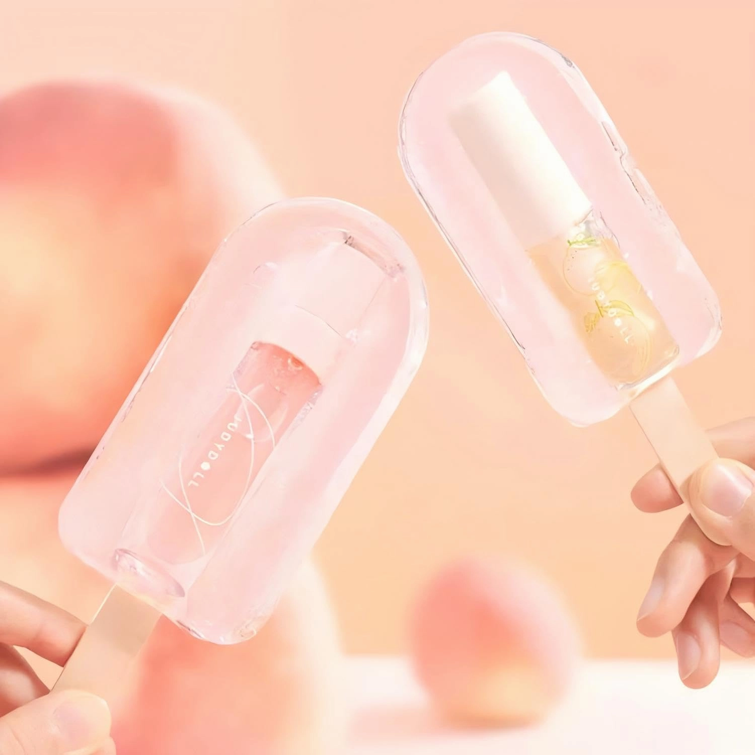 Judy Doll Fruit Honey Lip Oil Clear,Hydrating Lip Gloss,Moisturizing Nonstick Tinted Gloss Lip Oil (Peach Honey, 0.22 Fl Oz)