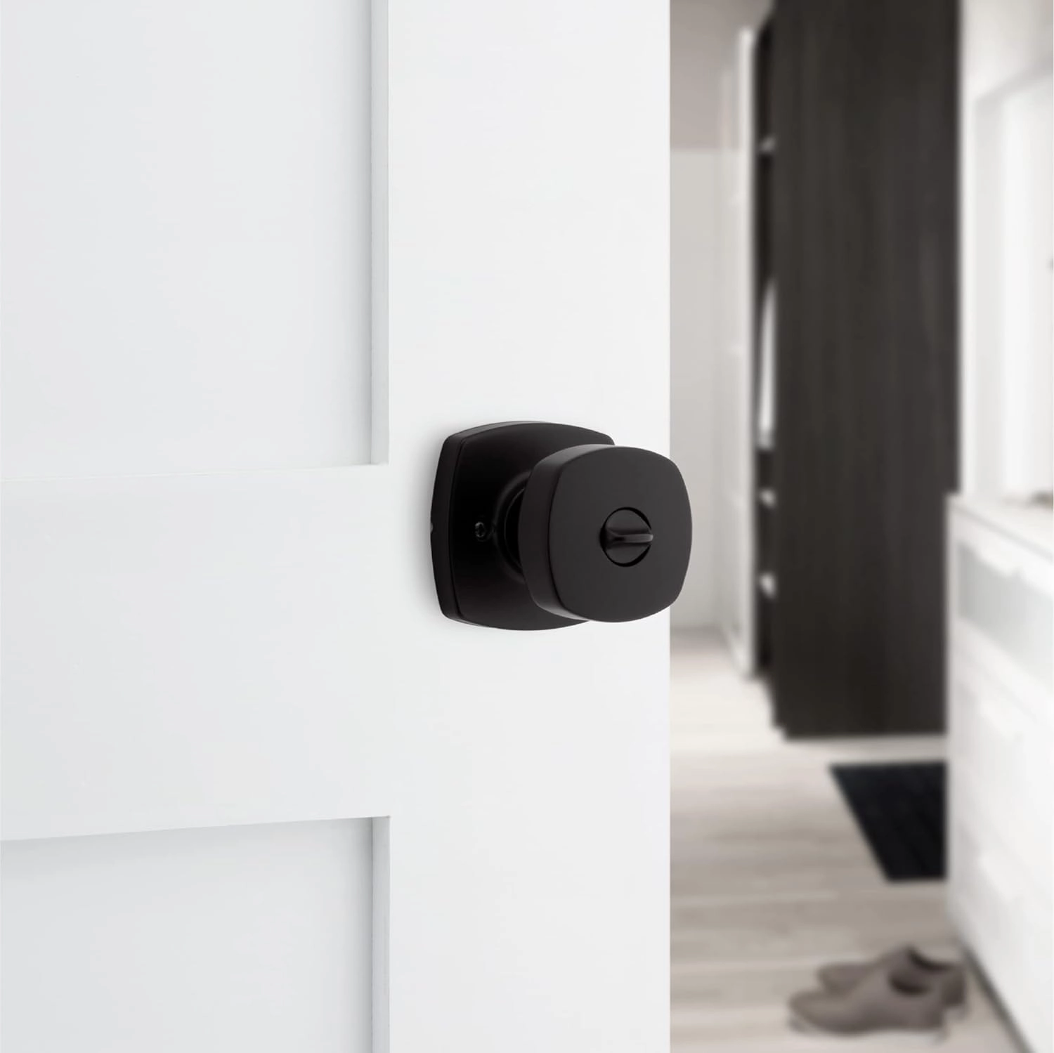 Kwikset Arroyo Knob Interior Privacy Door Knob with Lock, Door Handle For Bathroom and Bedroom, Matte Black Keyless Turn Lock Doorknob, with Microban Protection