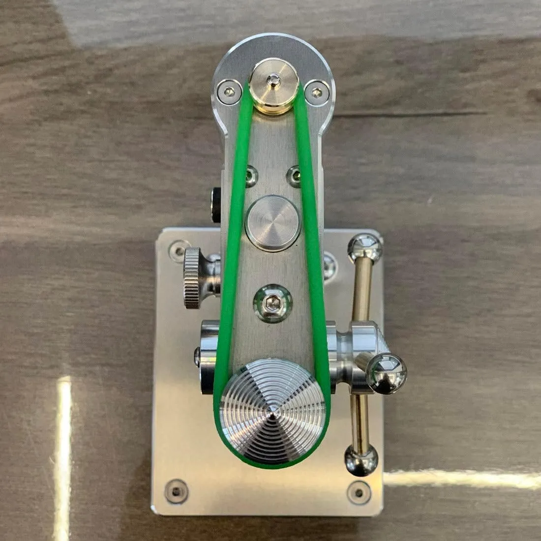 Mini Bench Drill Press Drilling Machine, Mini Desktop Mechanical Bench Drilling Machine for Model Crafts DIY Tool, Small Bench DIY Metal Small Bench Drill High Precision