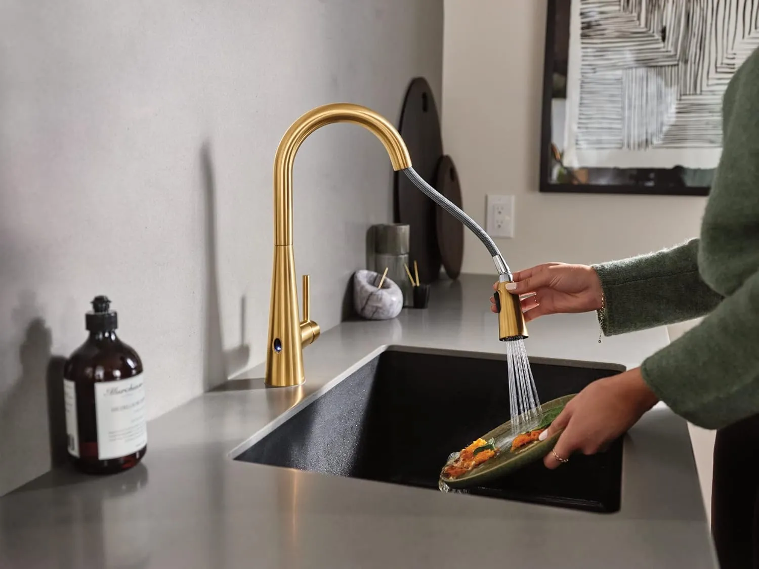 Moen Sleek Brushed Gold Motionsense Wave Sensor Touchless Kitchen Faucet, One-Handle Modern Kitchen Sink Faucet with Pulldown Sprayer Featuring Power Clean, 7864EWBG