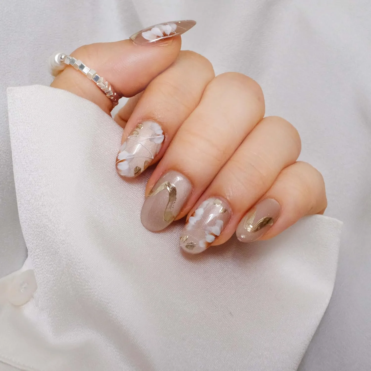 Pink Press-On Nails, Short Oval Shape, Gold Floral Design, Handmade by Professinal Manicurist, 10 Pieces (S,Oval)