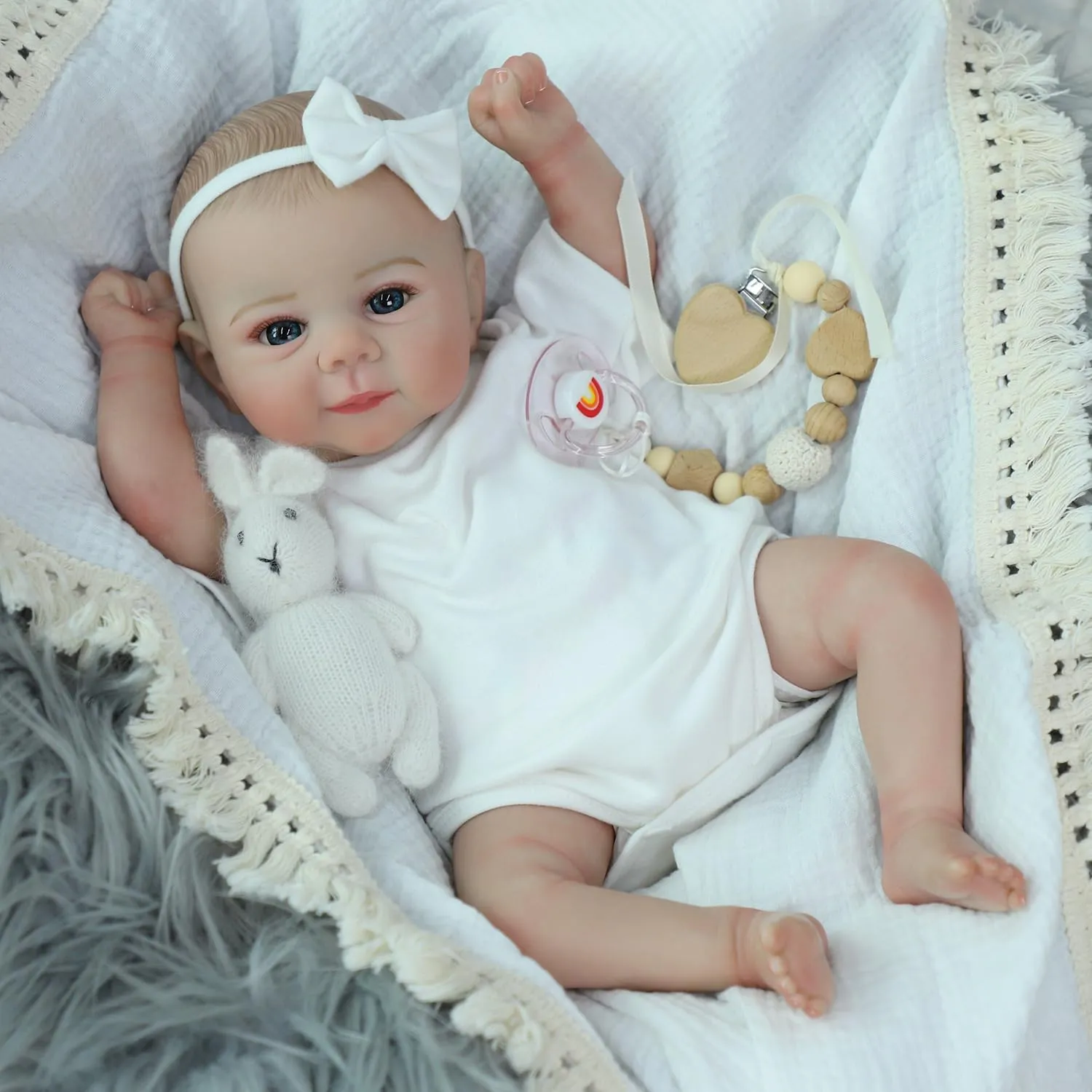 SCOM Lifelike Reborn Baby Dolls Juliette - 18 Inch Adroable Cute Doll Soft Vinyl Realistic Baby Doll Poseable Smiling Real Life Dolls with Accessories for Kids 3  Gifts, Pretend Play
