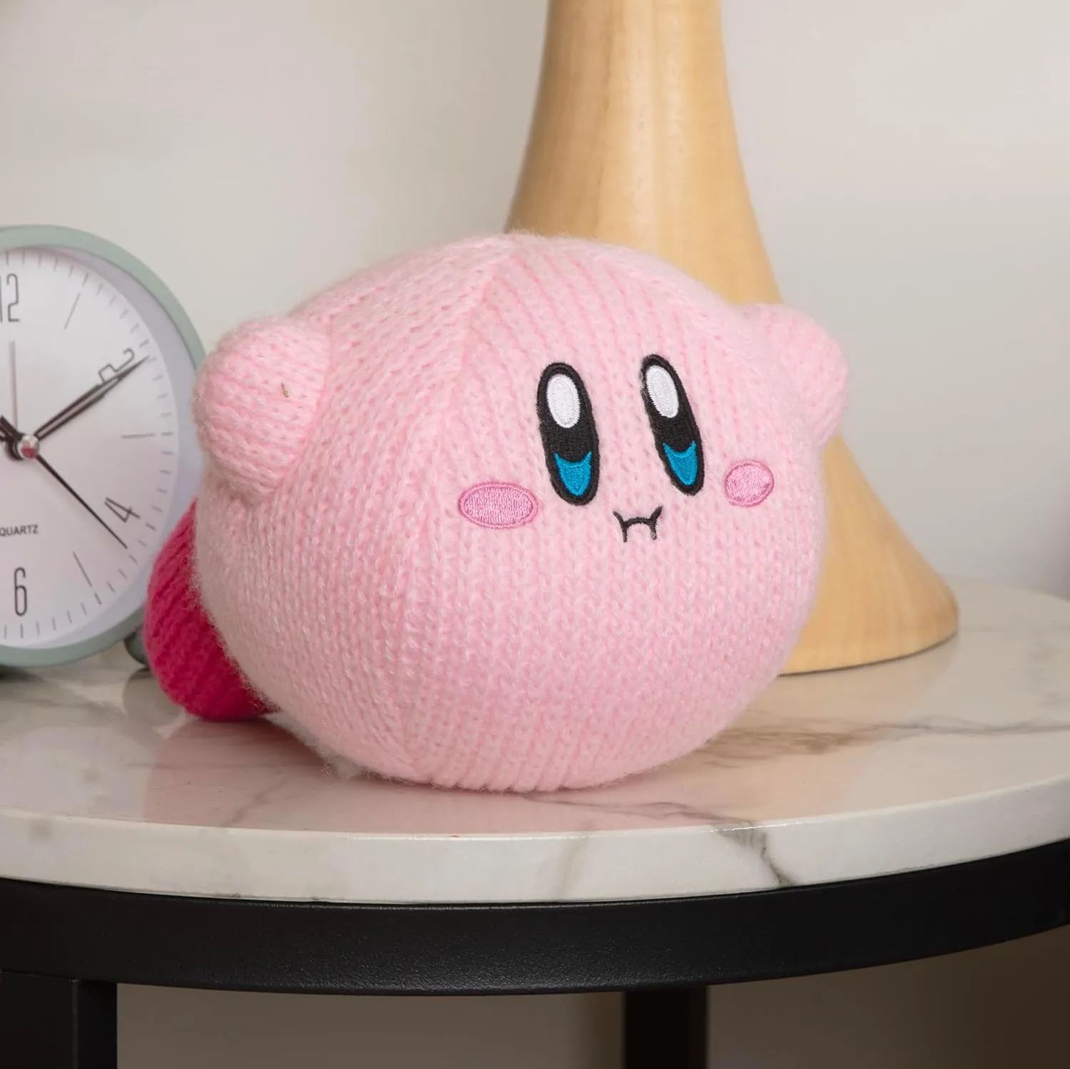 TOMY Nuiguru Knit Kirby Plush - Waving Kirby Plushie - Crochet Plushies - Collectible Crochet Stuffed Animals - Soft Cozy Plush Toys and Kirby Room Decor - 6 Inch