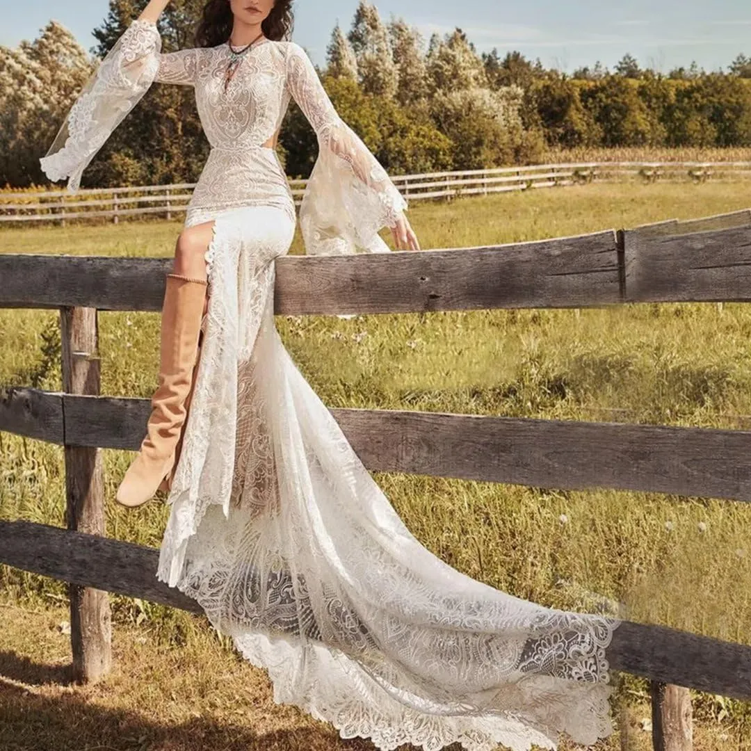 Women's Beach Wedding Dresses for Bride 2024 Vintage Long Sleeves Lace Bohemian Meramaid Bridal Gown