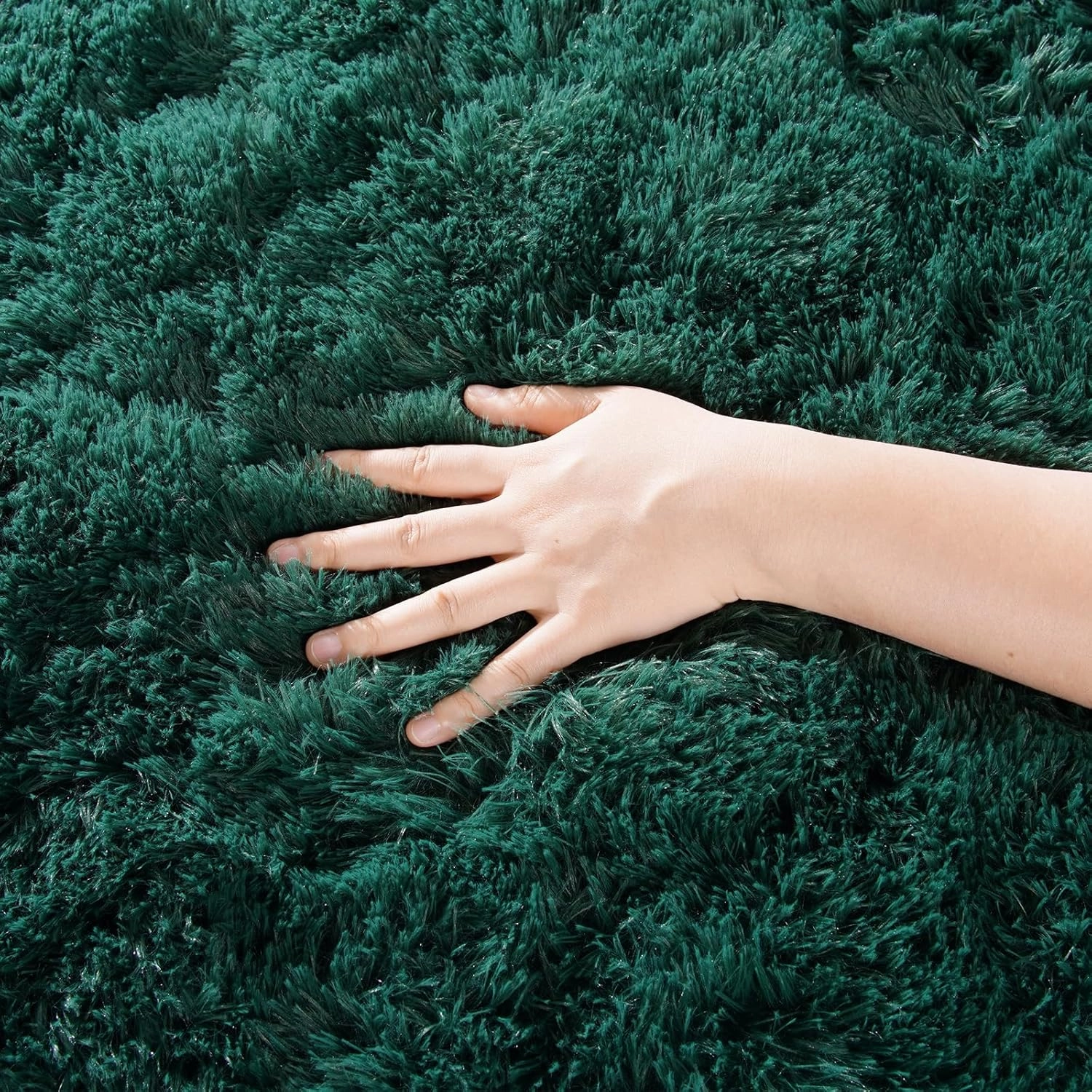 Zentavio Runner Rugs for Hallway 2x6 Shag Soft Bedroom Bedside Rugs Non Slip Fluffy Carpet for Kids Girls Boys Home Decor Aesthetic Dorm Nursery Emerald Green